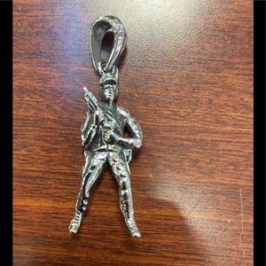 🪖 Army guy reporting for duty 🪖